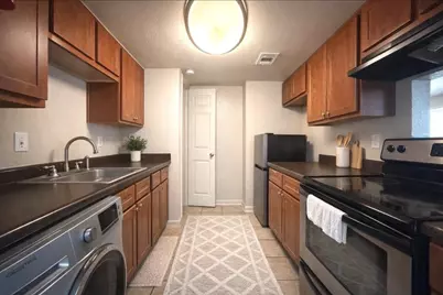 8100 Creekbend Drive #181, Houston, TX 77071 - Photo 2
