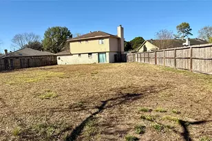 7523 La Pl Dr, Houston, TX 77083 - Photo 2