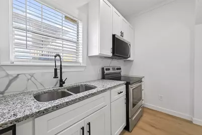 2202 Hutchins Street #B, Houston, TX 77003 - Photo 12