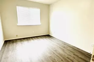 7203 Calcutta Spring Dr, Houston, TX 77083 - Photo 12