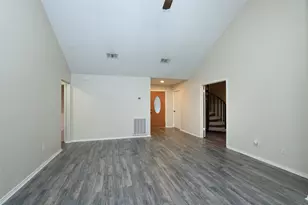 9130 Kirkleigh St, Spring, TX 77379 - Photo 12