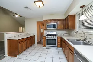 9130 Kirkleigh St, Spring, TX 77379 - Photo 16