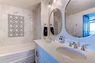 801 E Beach Dr, Galveston, TX 77550 - Photo 8