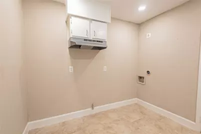 128 N Washington Street, Texas City, TX 77591 - Photo 8