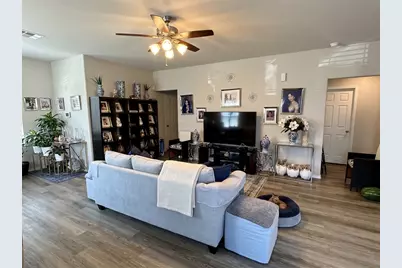 10642 Red Orchid Drive, Houston, TX 77016 - Photo 2