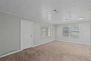 1916 N Logan St, Texas City, TX 77590 - Photo 10