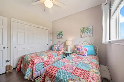 3930 Navarro Drive, Galveston, TX 77554 - Photo 18
