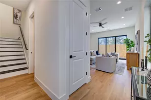 6127 Pacific Frst Dr, Houston, TX 77091 - Photo 8