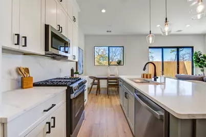 6127 Pacific Forest Drive, Houston, TX 77091 - Photo 20