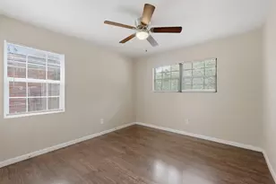 10011 Aves St, Houston, TX 77034 - Photo 8