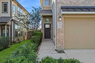 227 Biltmore Loop, Montgomery, TX 77316 - Photo 2