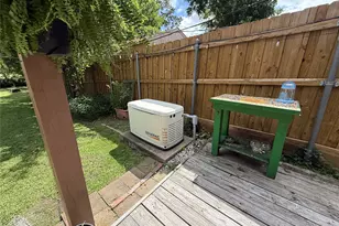 670 Fawn Dr, Houston, TX 77015 - Photo 22