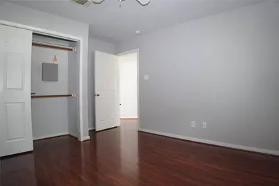 13714 Pear Woods Court, Houston, TX 77059 - Photo 18