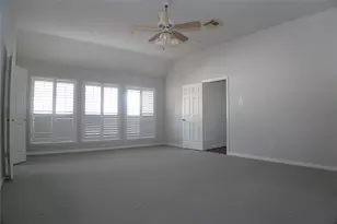 13714 Pear Woods Ct, Houston, TX 77059 - Photo 12