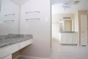 13714 Pear Woods Ct, Houston, TX 77059 - Photo 14