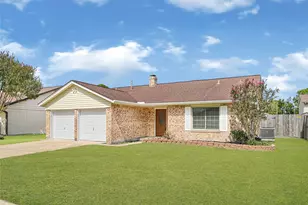 501 S Travis St, Deer Park, TX 77536 - Photo 2