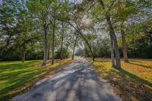 151 Lola Ln, Bellville, TX 77418 - Photo 4