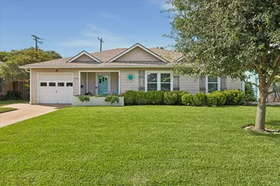 126 Dolphin, Galveston, TX 77550 - Photo 2