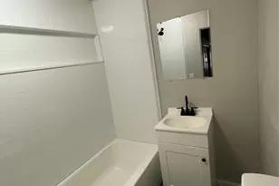 6139 Belcrest St, Houston, TX 77033 - Photo 10