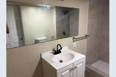 6139 Belcrest Street, Houston, TX 77033 - Photo 28