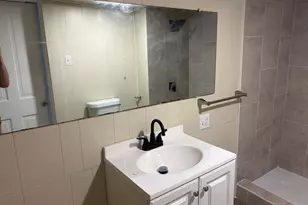 6139 Belcrest St, Houston, TX 77033 - Photo 28