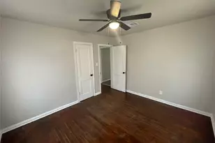 6139 Belcrest St, Houston, TX 77033 - Photo 8