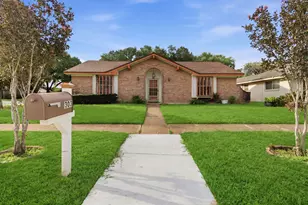 303 N Forest Blvd, Houston, TX 77090 - Photo 4