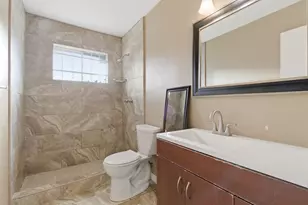 303 N Forest Blvd, Houston, TX 77090 - Photo 18