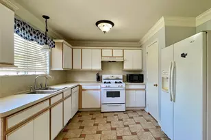 12811 Smokey Pass Cir, Houston, TX 77038 - Photo 14