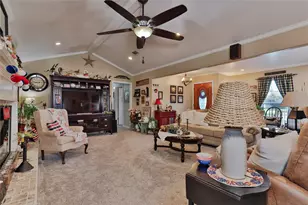 203 Tamarind St, Lake Jackson, TX 77566 - Photo 10