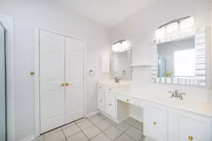 3822 Shady Harbor Dr, Houston, TX 77082 - Photo 22