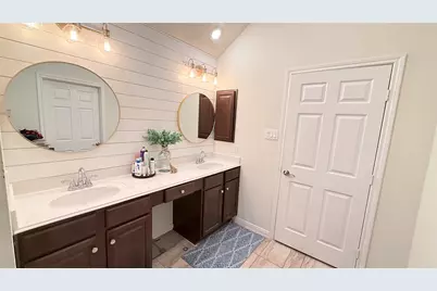 2504 Rosa Rita Drive, League City, TX 77573 - Photo 40