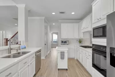 22 Brywood Place, The Woodlands, TX 77382 - Photo 12