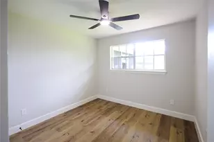 51 Sweetgum Ct, Lake Jackson, TX 77566 - Photo 22