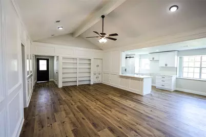 51 Sweetgum Court, Lake Jackson, TX 77566 - Photo 8