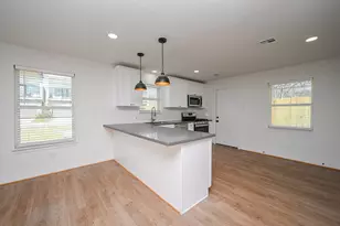 4710 Hershe St, Houston, TX 77020 - Photo 20