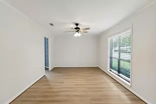 5933 Birdwood Rd, Houston, TX 77074 - Photo 12