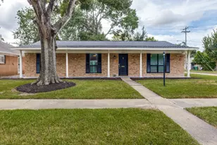 5933 Birdwood Rd, Houston, TX 77074 - Photo 2