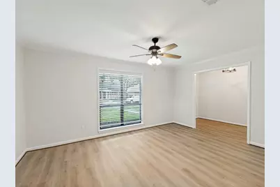 5933 Birdwood Road, Houston, TX 77074 - Photo 14