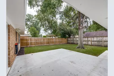 5933 Birdwood Road, Houston, TX 77074 - Photo 24