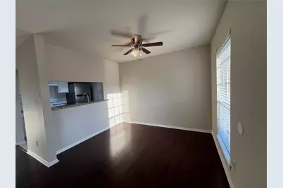 14333 Memorial Drive #31, Houston, TX 77079 - Photo 4