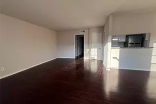 14333 Memorial Dr, Houston, TX 77079 - Photo 2