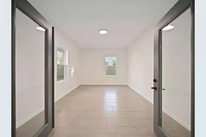 711 W Sidnor Street, Alvin, TX 77511 - Photo 36