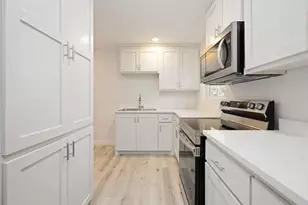 711 W Sidnor St, Alvin, TX 77511 - Photo 42