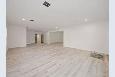 711 W Sidnor Street, Alvin, TX 77511 - Photo 20