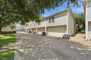 834 W Heights Hollow Ln, Houston, TX 77007 - Photo 20