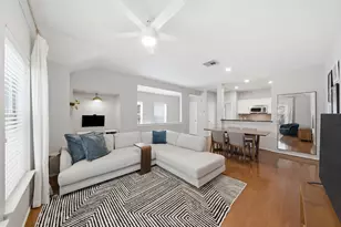 834 W Heights Hollow Ln, Houston, TX 77007 - Photo 8