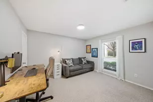 834 W Heights Hollow Ln, Houston, TX 77007 - Photo 4