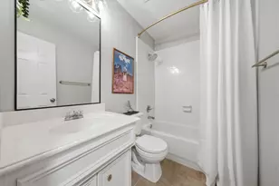 834 W Heights Hollow Ln, Houston, TX 77007 - Photo 6