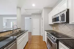 834 W Heights Hollow Ln, Houston, TX 77007 - Photo 14